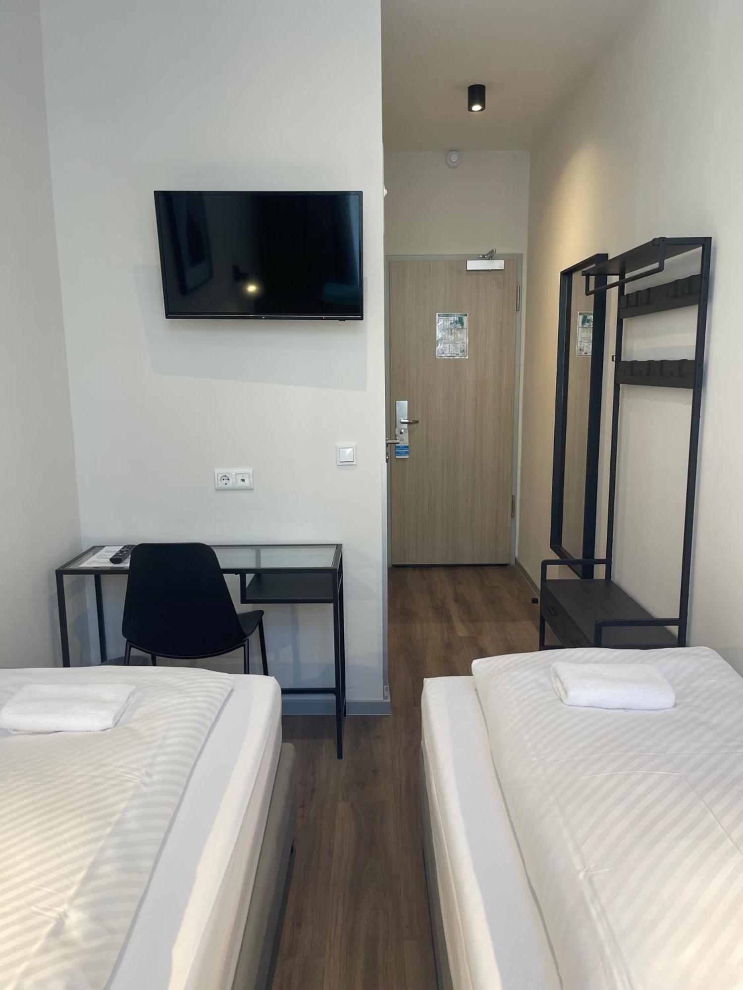 Motel Blue - Minimalist Boutique Hotel — Photos 2